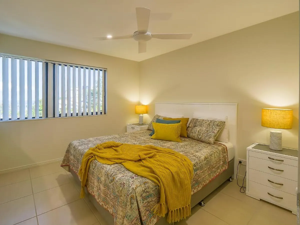 Pier View Serenity Urangan Apartment